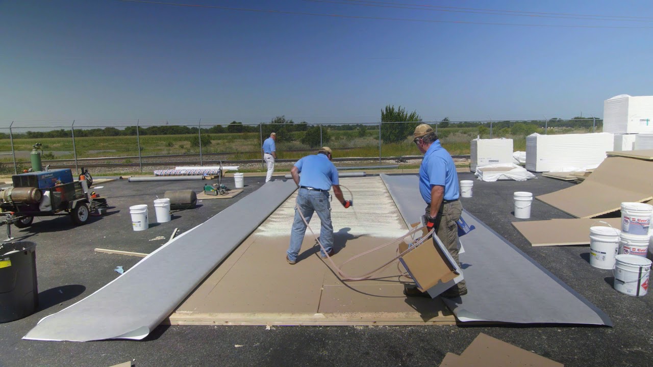 Fleeceback TPO Roofing Systems for Houston Commercial Buildings